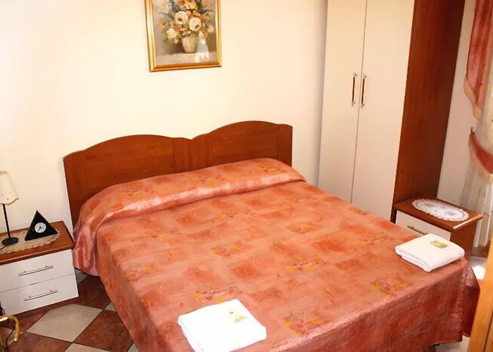 Sergio House 4*